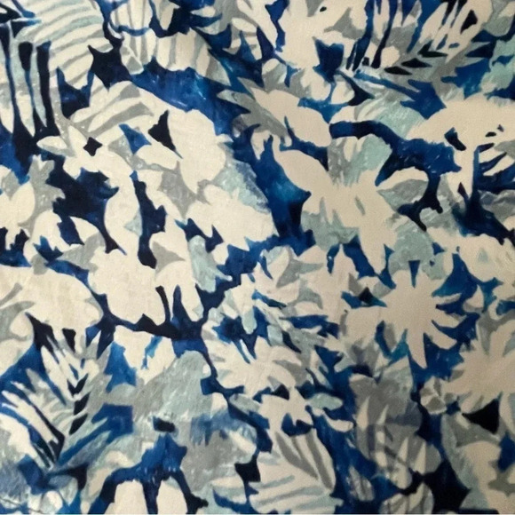 Theory Shorts Palkima Blue White Floral 100% Silk Bermuda Shorts sz 2 Preppy - Picture 12 of 13